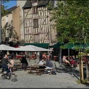 Studette Conviviale , Rennes France